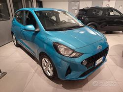 Blu Usata 2022 Hyundai i10 Due volumi | 11.500 € (Buon prezzo)