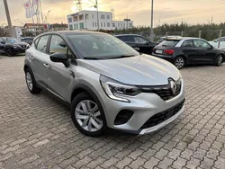 Usata 2021 Renault Captur Business SUV | 16.900 € (Buon prezzo)
