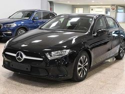 Nero Usata 2020 Mercedes A180 Business Tre volumi | 23.400 € (Buon prezzo)