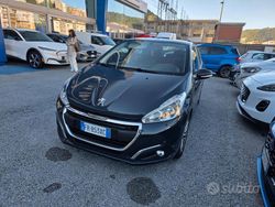 Nero Usata 2018 Peugeot 208 Allure Due volumi | 7600 € (Ottimo prezzo)