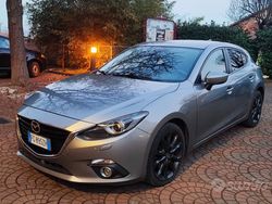Argento Usata 2016 Mazda 3 Evolve Tre volumi | 9500 € (Buon prezzo)