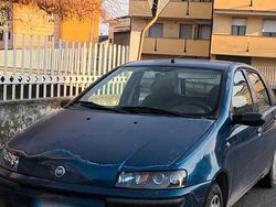 Usata 2001 Fiat Punto Tre volumi | 1000 € (Buon prezzo)