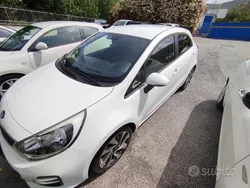 Usata 2016 Kia Rio 2 Tre volumi | 7000 € (Buon prezzo)