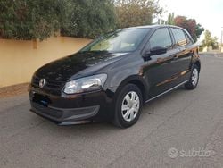 Nero Usata 2014 VW Polo Tre volumi | 7300 € (Buon prezzo)