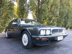 Grigio Usata 1993 Jaguar XJ40 Tre volumi | 4500 €
