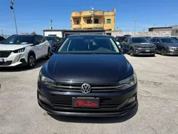 Nero Usata 2019 VW Polo Comfortline Tre volumi | 14.790 € (Buon prezzo)