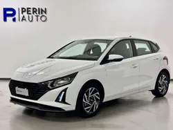 Atlas white Nuova 2025 Hyundai i20 Due volumi | 17.156 € (Ottimo prezzo)