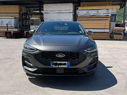 Usata 2022 Ford Focus ST-Line Tre volumi | 18.900 € (Buon prezzo)