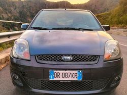Blu Usata 2007 Ford Fiesta Tre volumi | 1900 € (Ottimo prezzo)