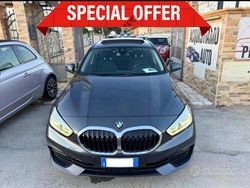 Grigio Usata 2020 BMW 118 Advantage Due volumi | 21.700 € (Buon prezzo)