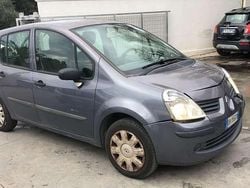 Grigio Usata 2007 Renault Modus Monovolume | 1500 € (Buon prezzo)