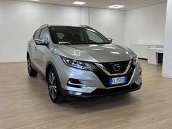 Grigio Usata 2017 Nissan Qashqai N-Connecta SUV | 15.900 € (Buon prezzo)