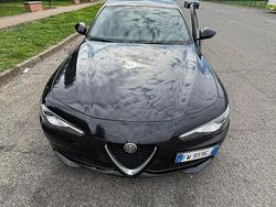 Nero Usata 2019 Alfa Romeo Giulia Business Tre volumi | 22.000 € (Buon prezzo)