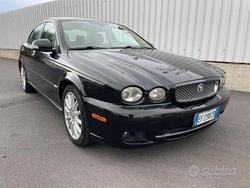 Nero Usata 2011 Jaguar X-type Executive Tre volumi | 4900 € (Molto cara)