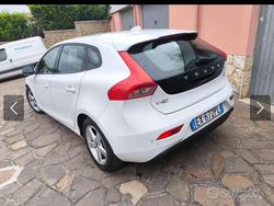 Bianco Usata 2014 Volvo V40 Kinetic Station wagon | 7500 € (Cara)