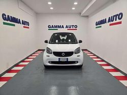 Bianco Usata 2017 Smart ForTwo Coupé Due volumi | 9900 € (Buon prezzo)