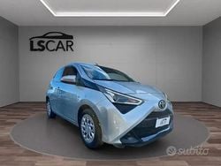 Grigio Usata 2019 Toyota Aygo Business Edition Due volumi | 11.490 € (Buon prezzo)