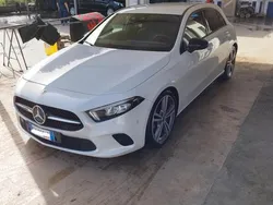 Bianco Usata 2019 Mercedes A180 Tre volumi | 17.500 € (Buon prezzo)