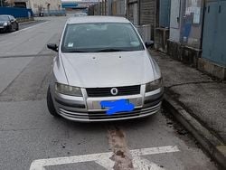 Grigio Usata 2003 Fiat Stilo Tre volumi | 600 €