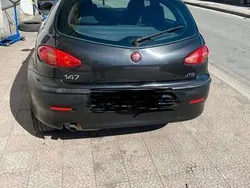Usata 2004 Alfa Romeo 147 Due volumi | 1500 € (Buon prezzo)