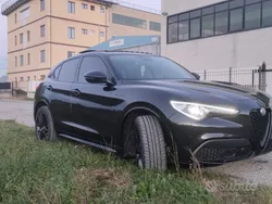 Usata 2020 Alfa Romeo Stelvio Veloce SUV | 29.990 € (Buon prezzo)
