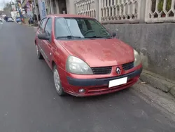 Rosso Usata 2005 Renault Clio II Authentique Tre volumi | 990 € (Buon prezzo)