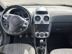Grigio Usata 2009 Opel Corsa Due volumi | 4000 € (Cara)