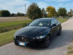 Usata 2016 Jaguar XE Tre volumi | 12.900 €