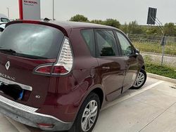 Rosso Usata 2015 Renault Scénic III Monovolume | 7850 € (Cara)