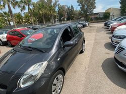 Grigio Usata 2009 Toyota Yaris Due volumi | 5500 € (Buon prezzo)