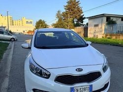 Bianco Usata 2012 Kia Ceed Due volumi | 3200 € (Super prezzo)