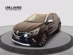 Blu scuro Usata 2024 Renault Captur Techno SUV | 19.990 € (Buon prezzo)