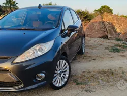Usata 2008 Ford Fiesta Due volumi | 2500 € (Buon prezzo)