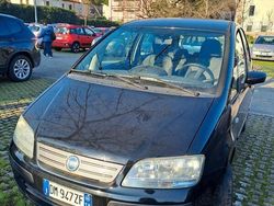 Nero Usata 2008 Fiat Idea Monovolume | 2000 €