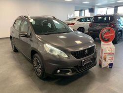 Grigio scuro Usata 2017 Peugeot 2008 Active SUV | 9900 € (Buon prezzo)