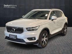 Grigio chiaro metallizzato Usata 2020 Volvo XC40 Inscription SUV | 24.500 € (Cara)