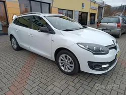 Bianco Usata 2015 Renault Mégane III LIMITED Tre volumi | 6300 € (Molto cara)
