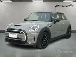 Moonwalk grey metalic Usata 2021 Mini Cooper SE Classic Due volumi | 18.790 € (Buon prezzo)