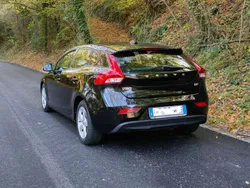 Nero Usata 2013 Volvo V40 Kinetic Station wagon | 7500 € (Molto cara)