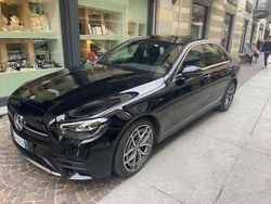 Nero Usata 2023 Mercedes E220 AMG Tre volumi | 49.500 € (Molto cara)