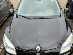 Nero Usata 2013 Renault Mégane Tre volumi | 4500 € (Buon prezzo)