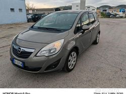 Grigio Usata 2011 Opel Meriva Monovolume | 3800 € (Buon prezzo)
