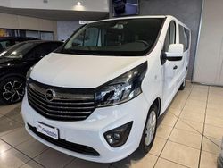 Bianco Usata 2017 Opel Vivaro Monovolume | 17.950 € (Molto cara)