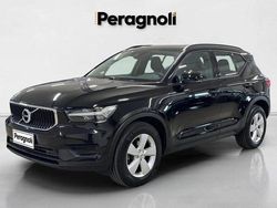 Nero Usata 2021 Volvo XC40 Momentum SUV | 24.900 € (Buon prezzo)