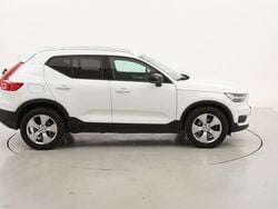 Usata 2021 Volvo XC40 Momentum SUV | 23.290 € (Buon prezzo)