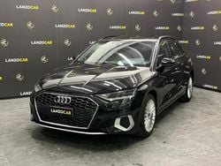 Nero Usata 2024 Audi A3 Sportback e-tron Due volumi | 25.900 € (Super prezzo)
