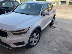 Grigio Usata 2020 Volvo XC40 Momentum SUV | 20.500 € (Ottimo prezzo)