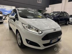 Bianco Usata 2014 Ford Fiesta Titanium Tre volumi | 5800 € (Buon prezzo)