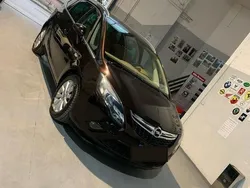 Usata 2015 Opel Zafira Tourer Monovolume | 8000 €