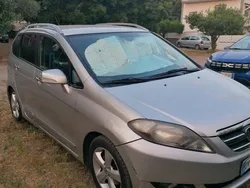 Usata 2008 Honda FR-V Monovolume | 3500 € (Ottimo prezzo)